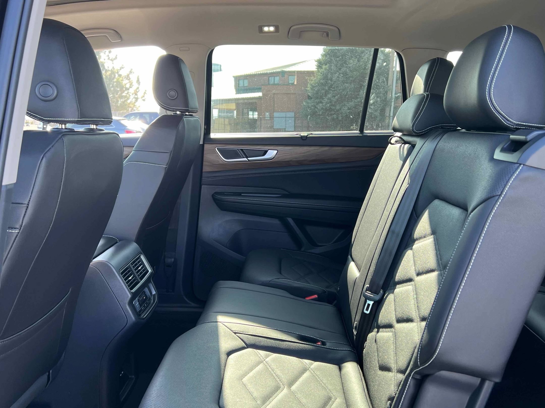 New 2026 Deep Black Volkswagen 2.0T SE w/Technology image 21