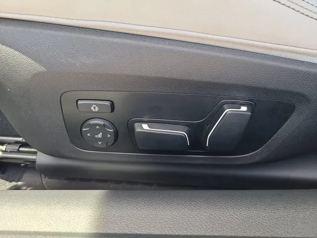 Used 2025  BMW Competition image 18