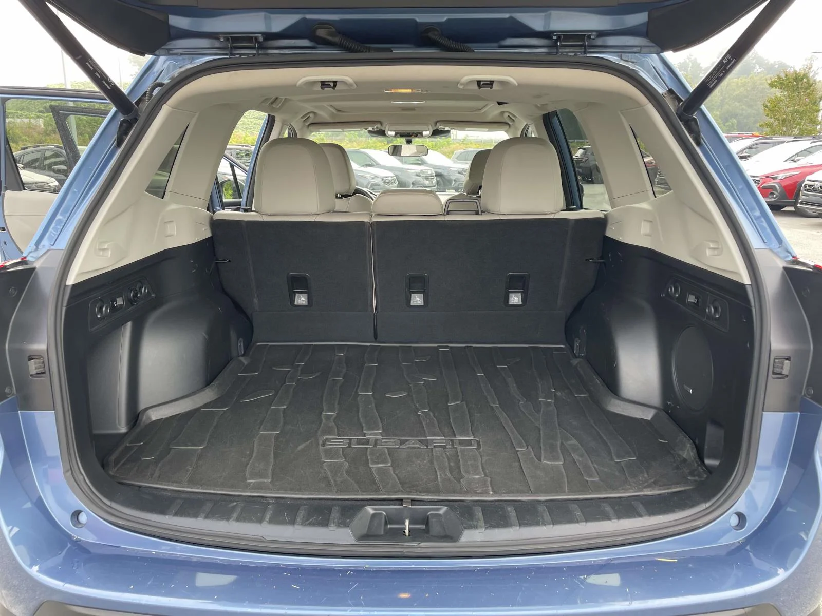 Used 2024 Horizon Blue Pearl Subaru Limited image 32
