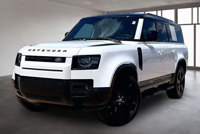 2025 Land Rover Defender 130 X-Dynamic SE