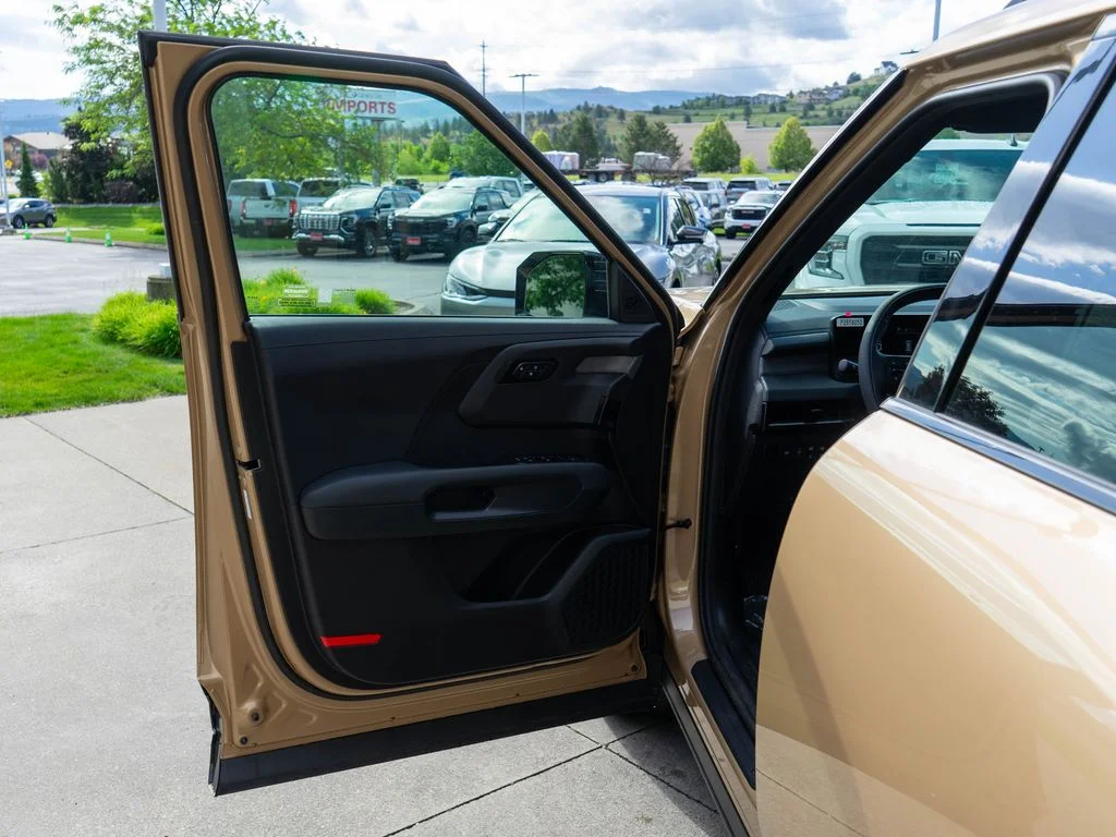 New 2027 Terrain Brown Kia X-Line EX image 18