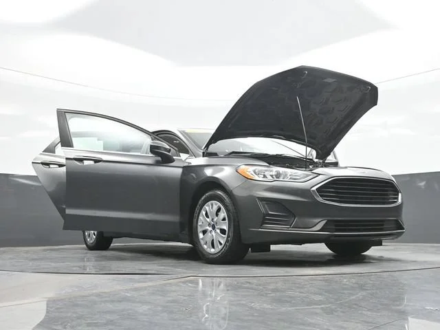 Used 2020 Gray Ford S image 32