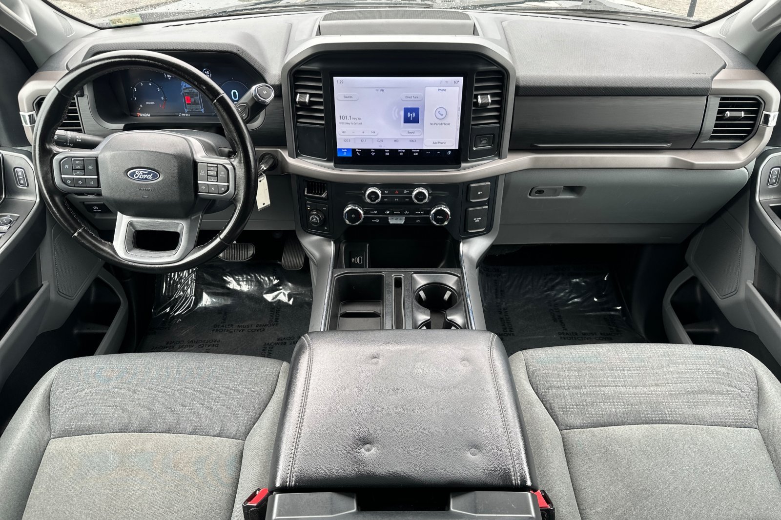 Used 2025 Agate Black Metallic Ford XLT image 5