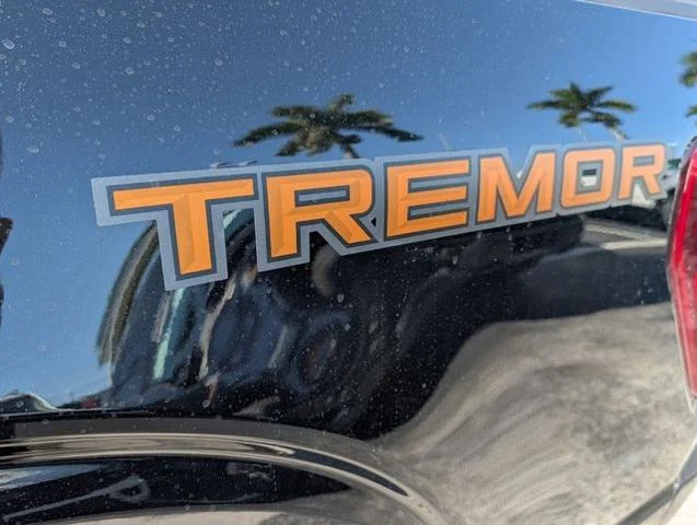 New 2025 Agate Black Metallic Ford Tremor® image 23