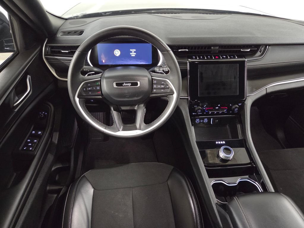 Used 2023 Black Jeep Altitude image 17