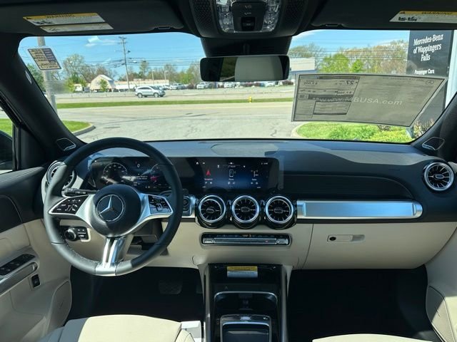New 2026 Night Black Mercedes-Benz GLB 250 image 30