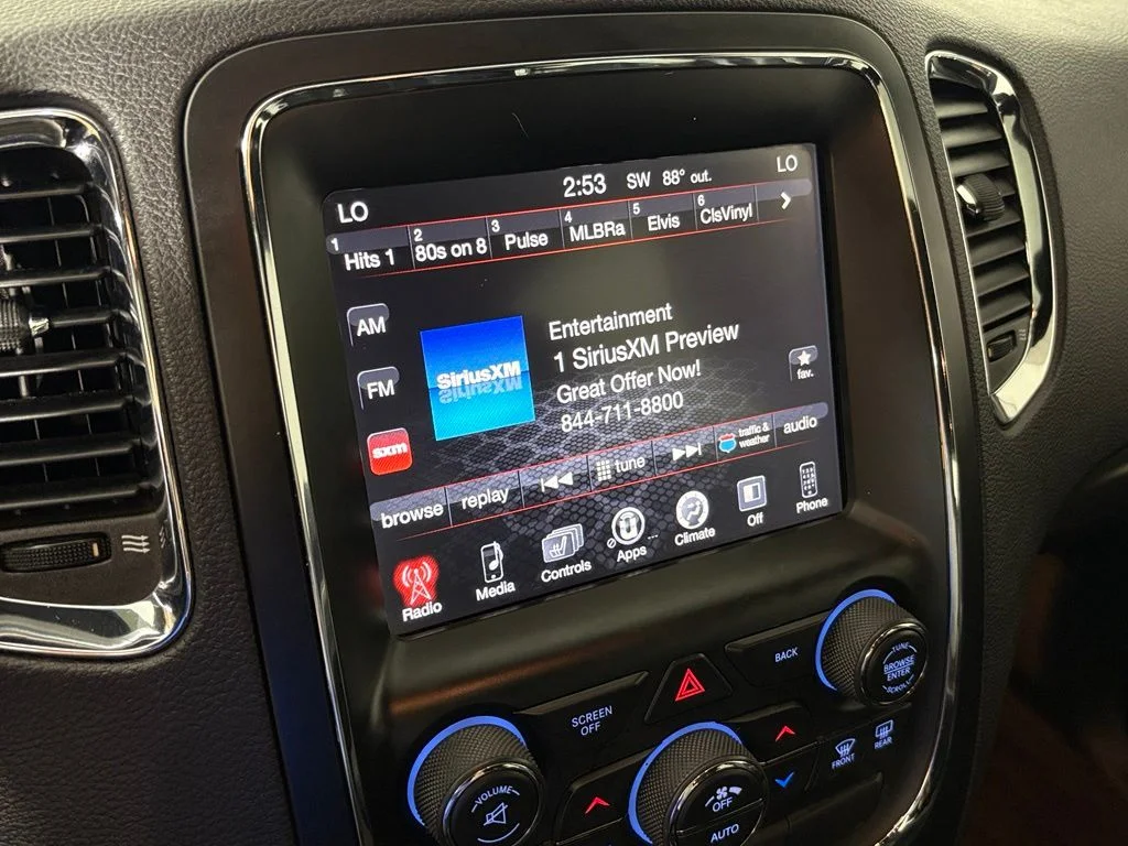 Used 2015 Black Dodge SXT image 25