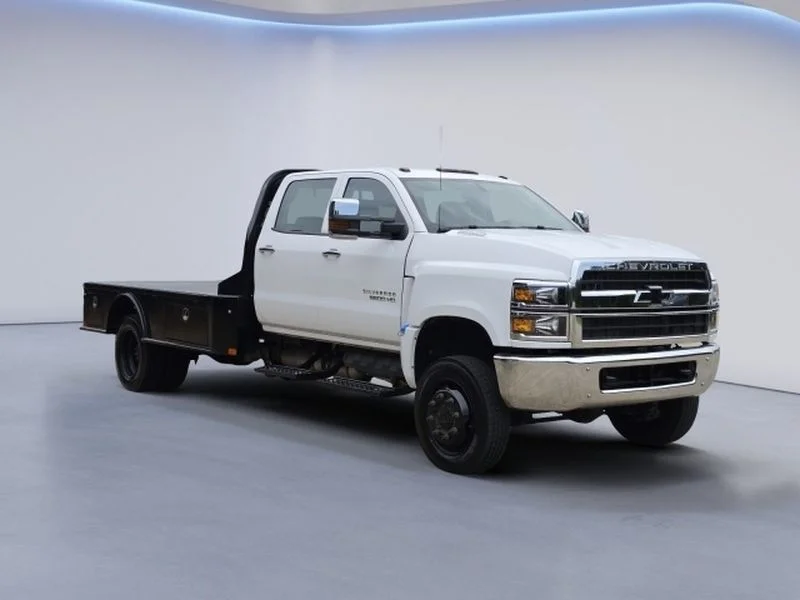 Used 2024 Summit White Chevrolet Work Truck image 2