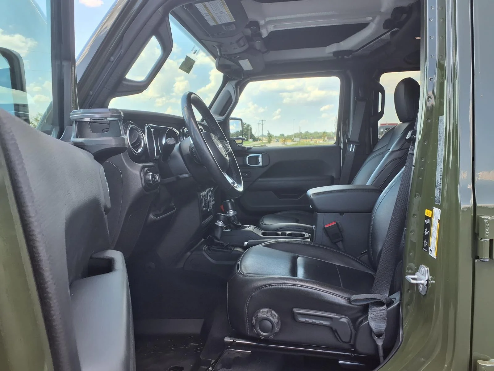 Used 2021 Sarge Green Clearcoat Jeep Unlimited Sahara Altitude image 22