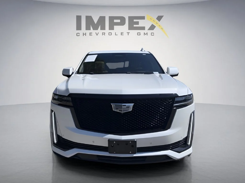 Used 2023 Crystal White Tricoat Cadillac Sport image 8