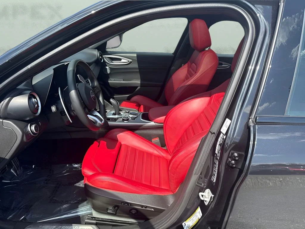 Used 2024 Black Alfa Romeo Veloce image 9