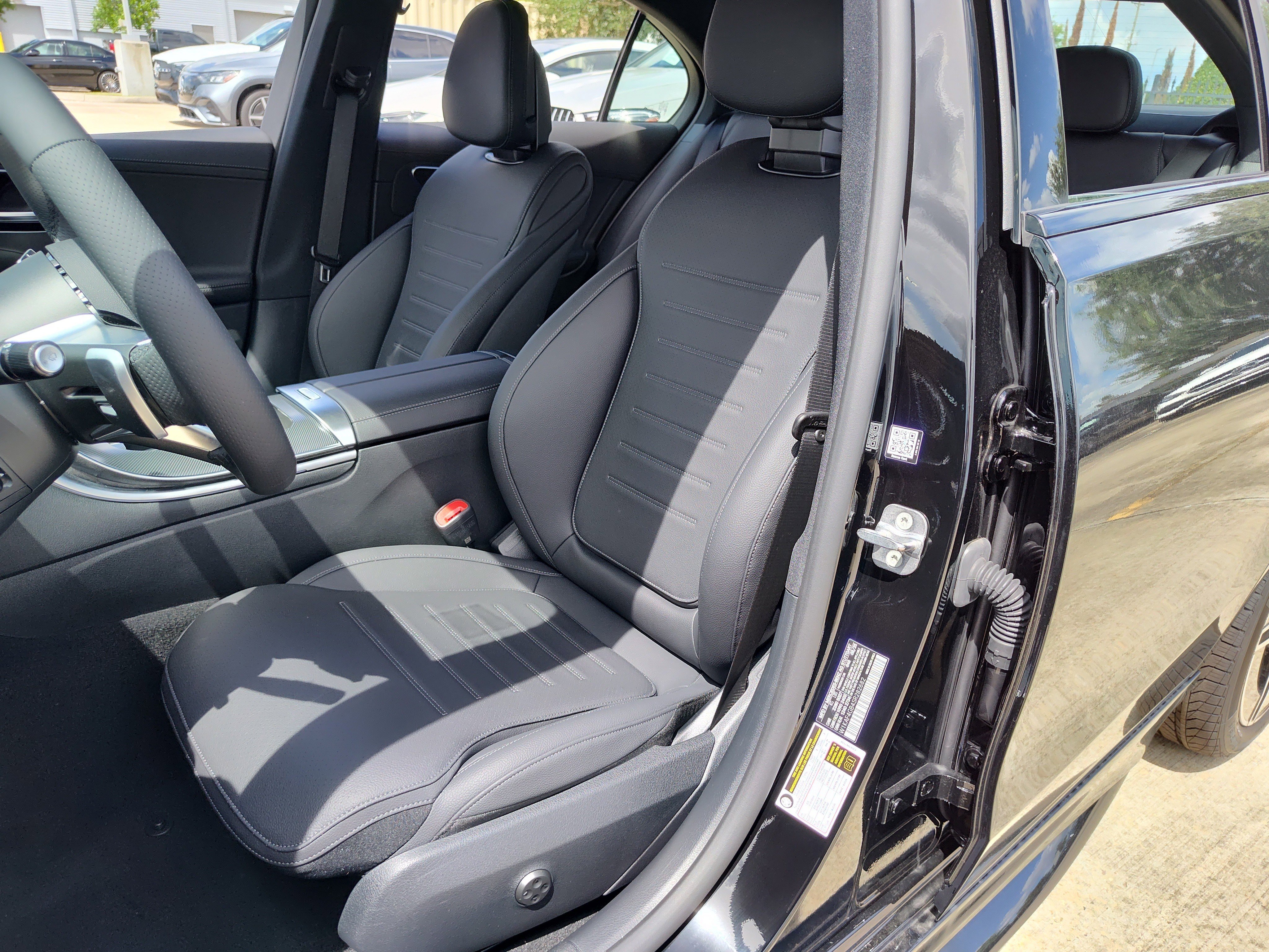 2025 Mercedes-Benz C-Class Sedan C 300 - Photo 21