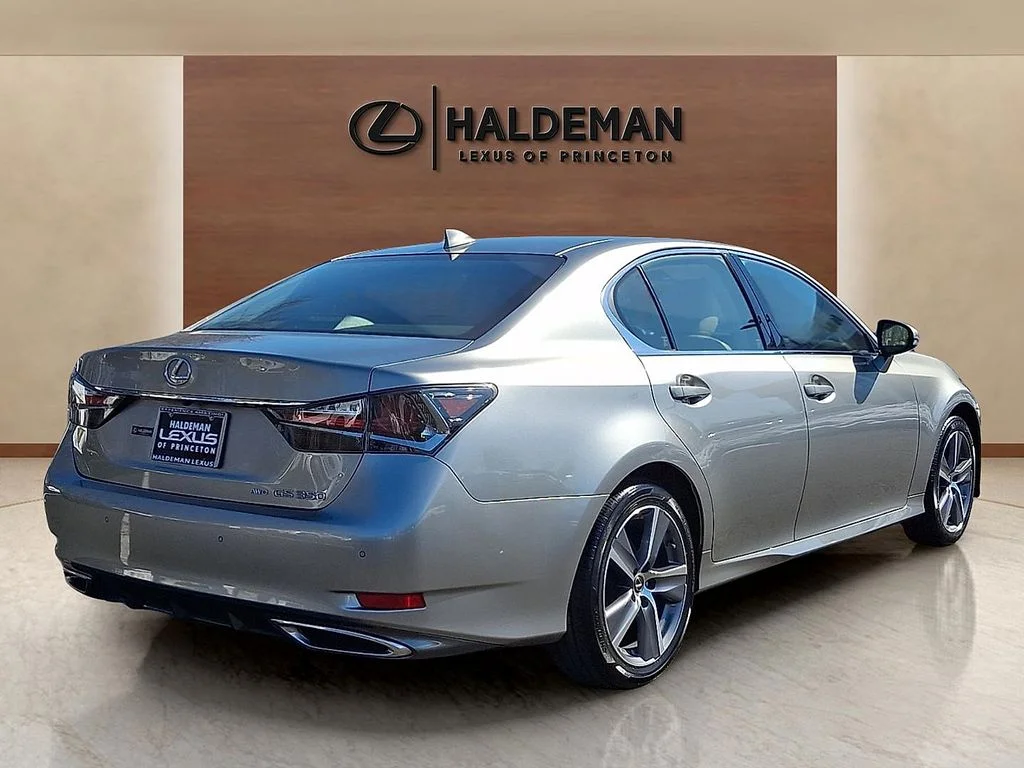 Used 2020 Silver Lexus 350 image 7