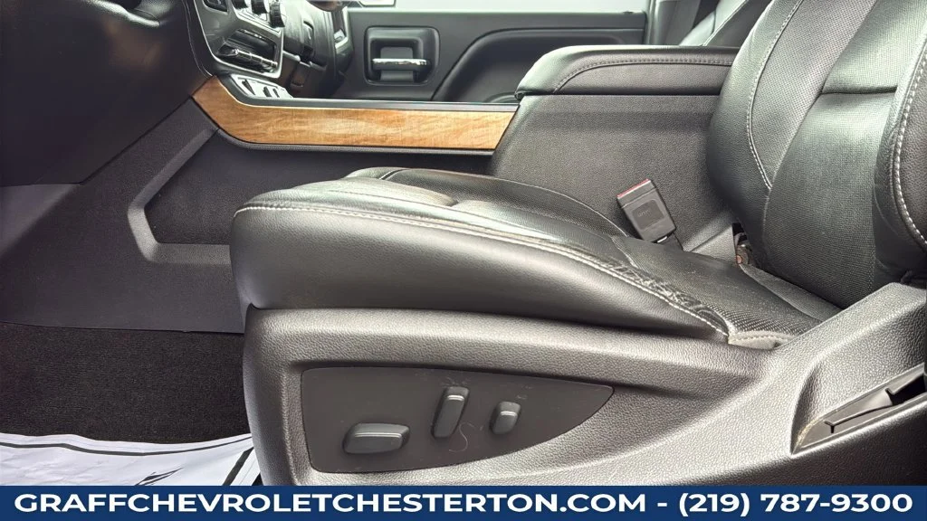 Used 2018 BLACK Chevrolet LTZ image 25
