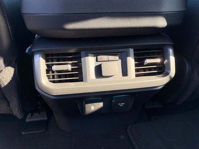 Used 2024 Avalanche Ford Lariat image 11