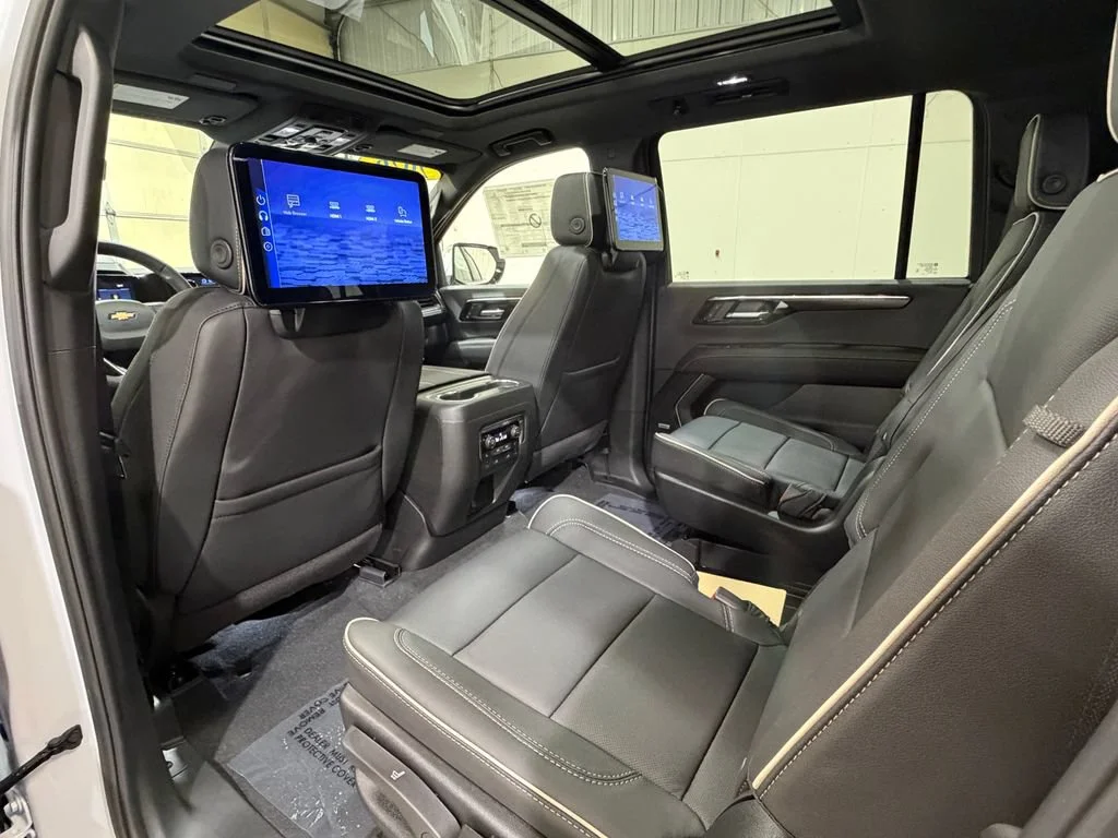 2026 Chevrolet Suburban Premier - Photo 39