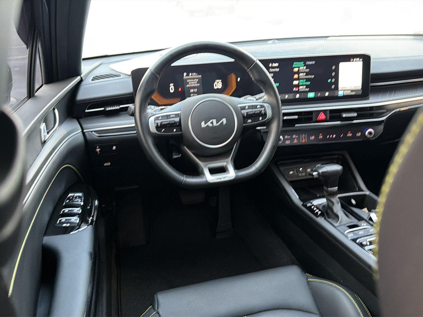 Used 2025 Yacht Blue Kia GT image 18