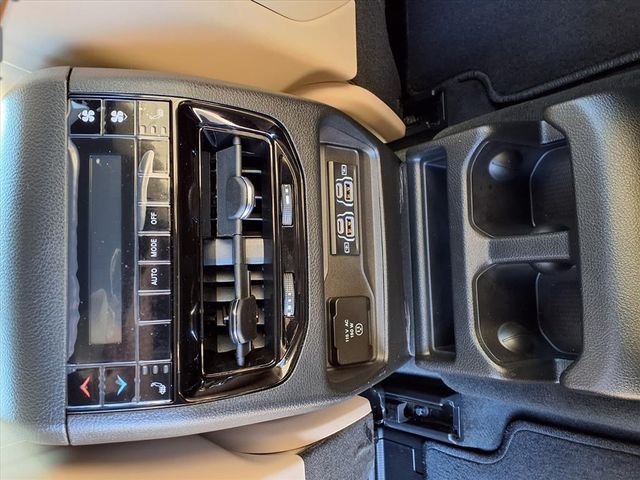 2025 Jeep Grand Cherokee L Limited - Photo 28