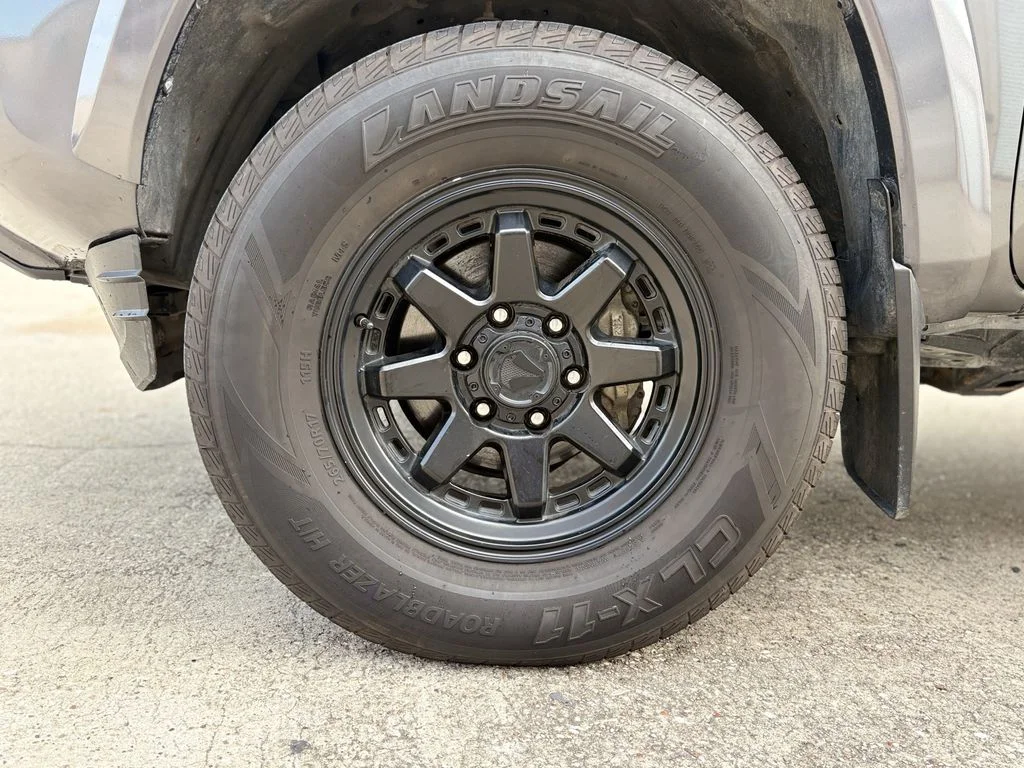 Used 2022 Magnetic Gray Metallic Toyota SR5 image 9
