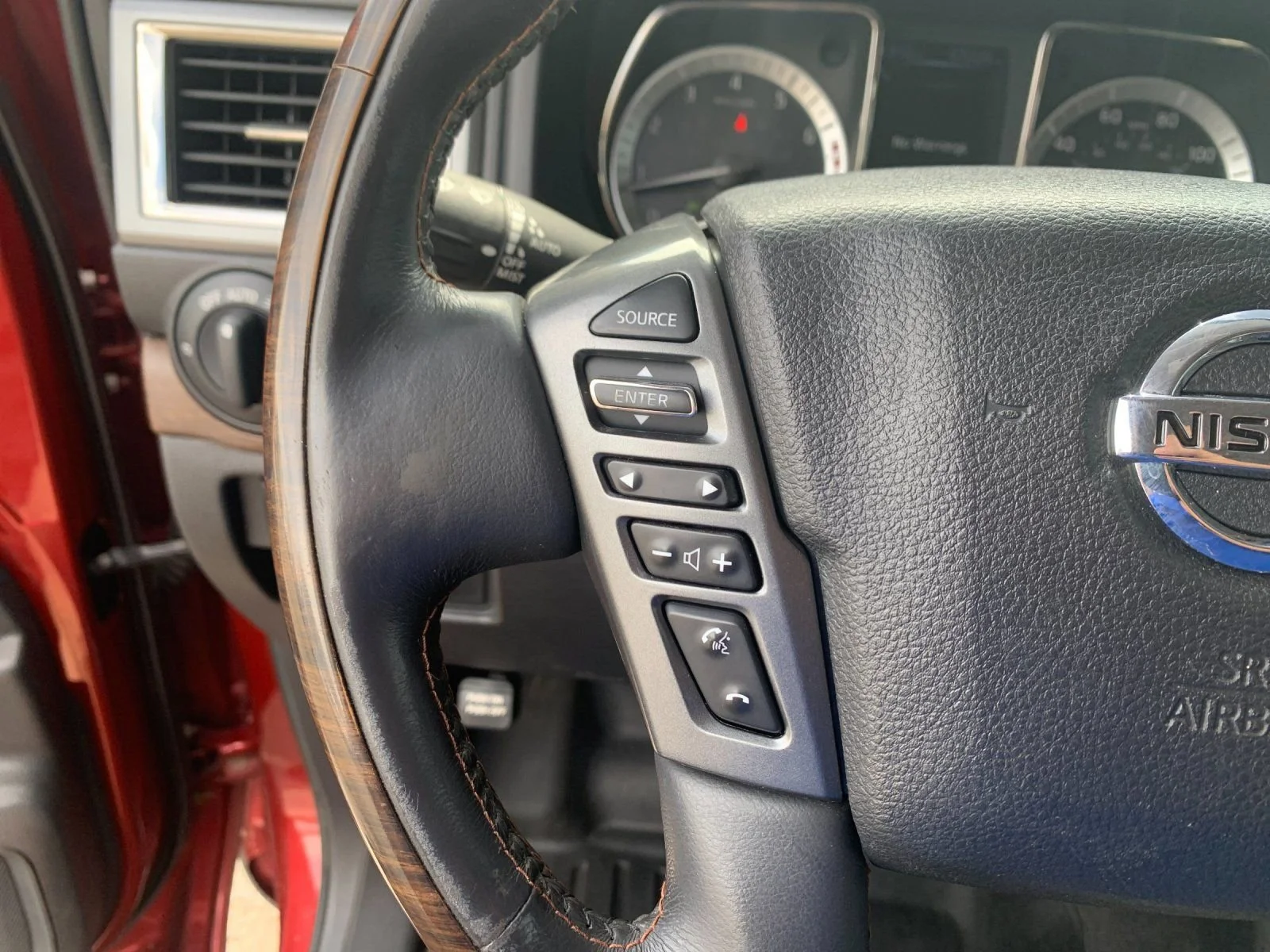 Used 2018 Red Nissan Platinum Reserve image 26