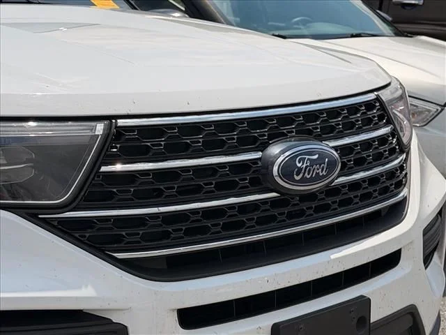 Used 2020 White Ford XLT image 21