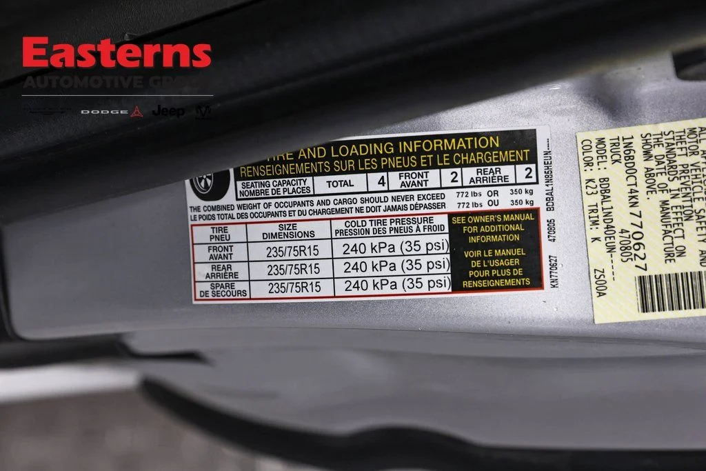 Used 2019 Silver Nissan S image 37