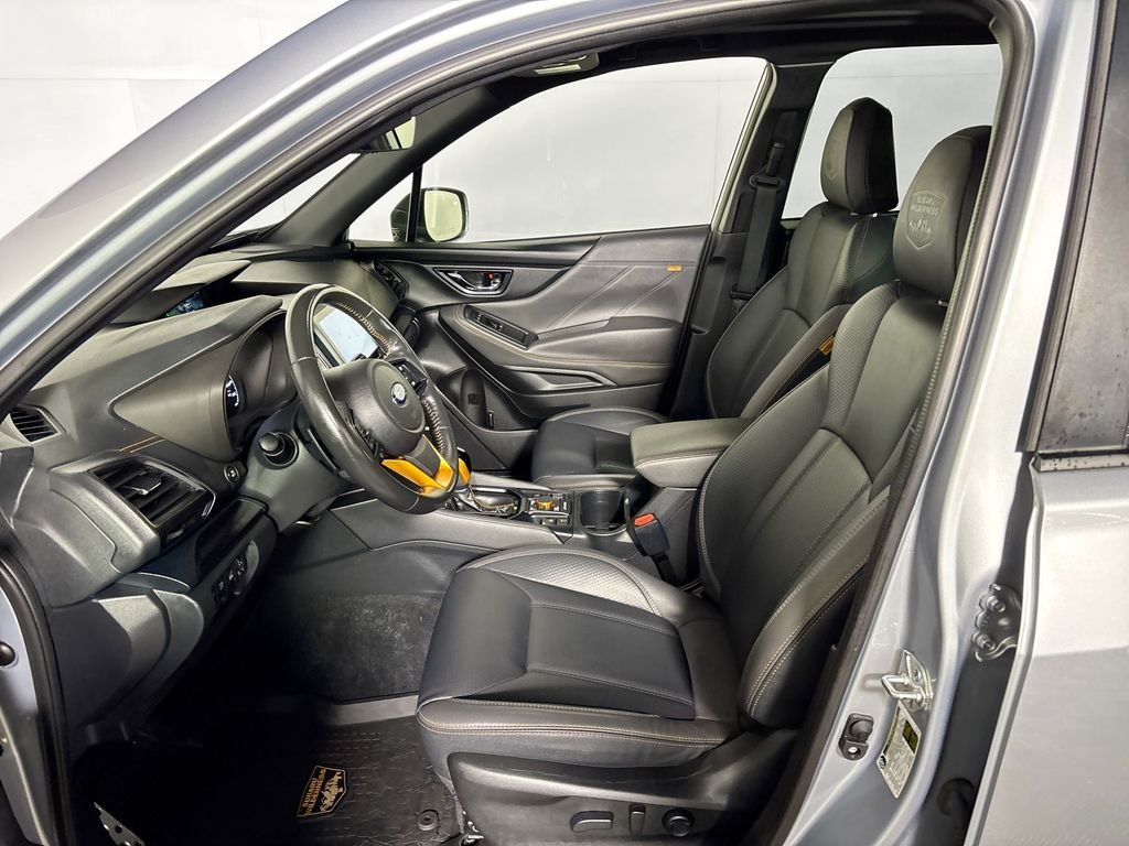 Used 2022 Ice Silver Metallic Subaru Wilderness image 11