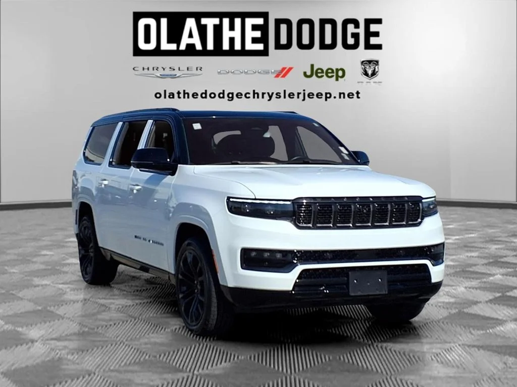Used 2024 White Jeep Series II image 32