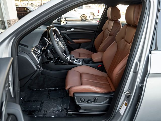Used 2024 Florett Silver Metallic Audi 45 S line Premium image 15