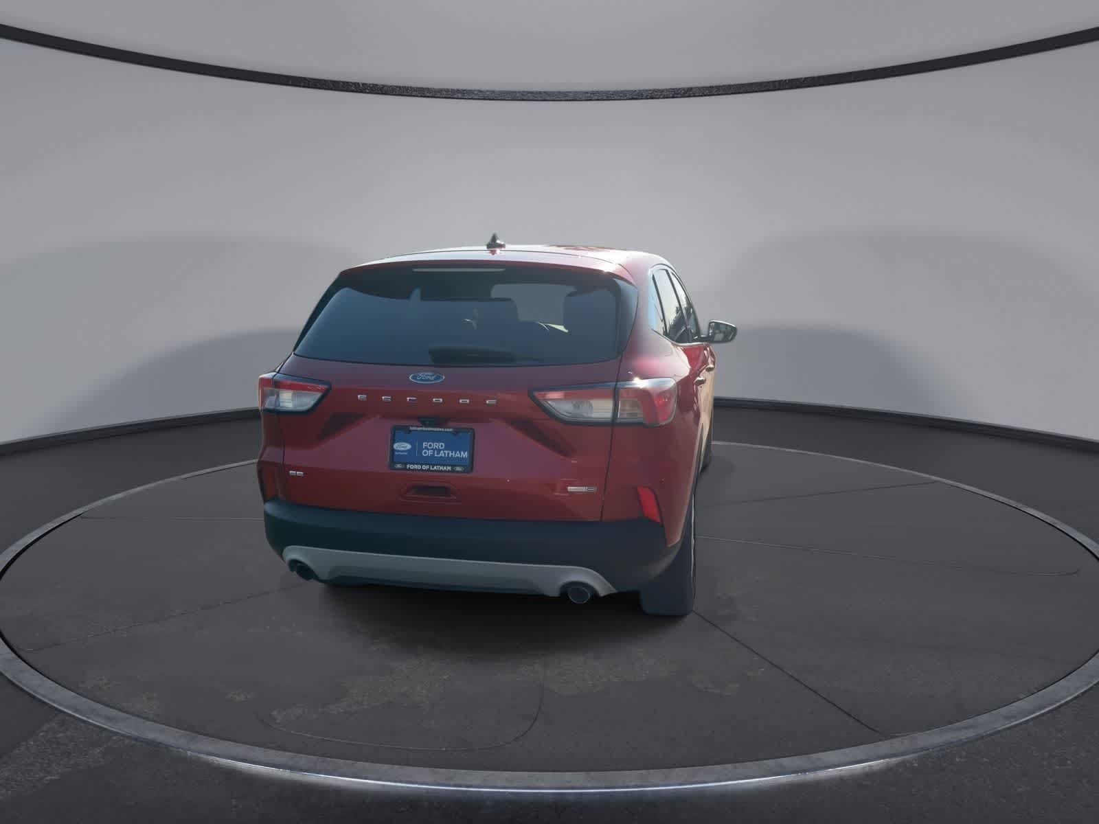 Used 2020 Rapid Red Metallic Tinted Clearcoat Ford SE image 7