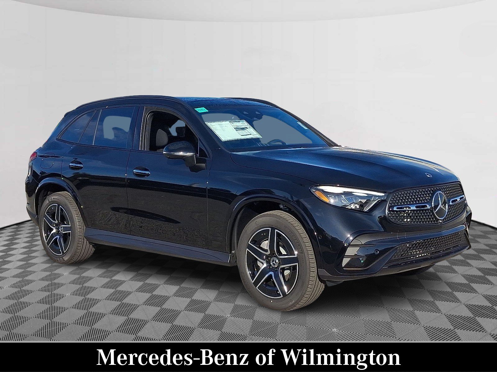 New 2026 Black - 040 Mercedes-Benz  image 1