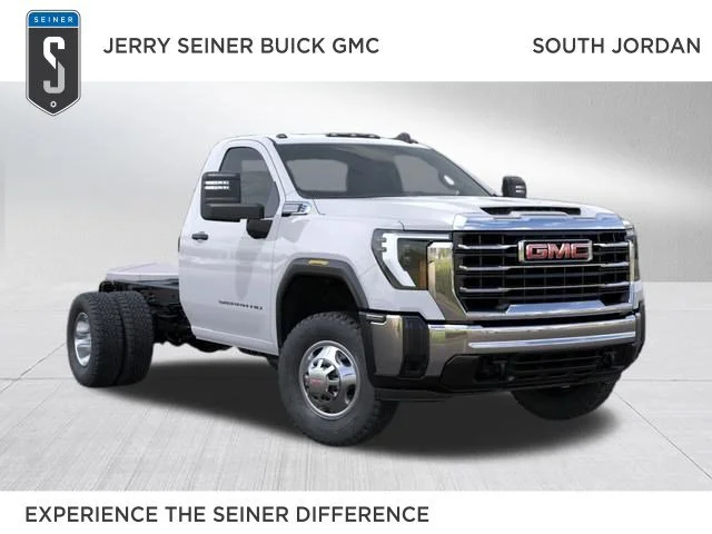 2026 GMC Sierra 4WD Regular Cab Chassis LWB Pro's photo