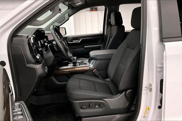 2023 Chevrolet Silverado 1500 LT - Photo 24
