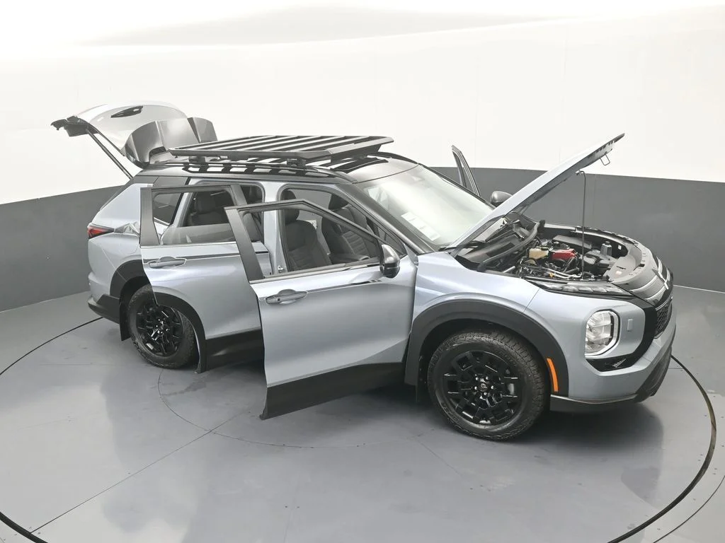 2025 Mitsubishi Outlander Trail Edition - Photo 82