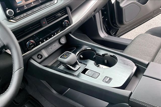 New 2026 Nissan Rogue SV 4D Sport Utility