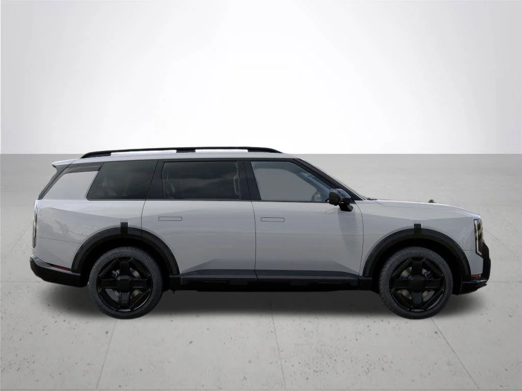 New 2027 Wolf Gray Kia X-LINE SX image 7