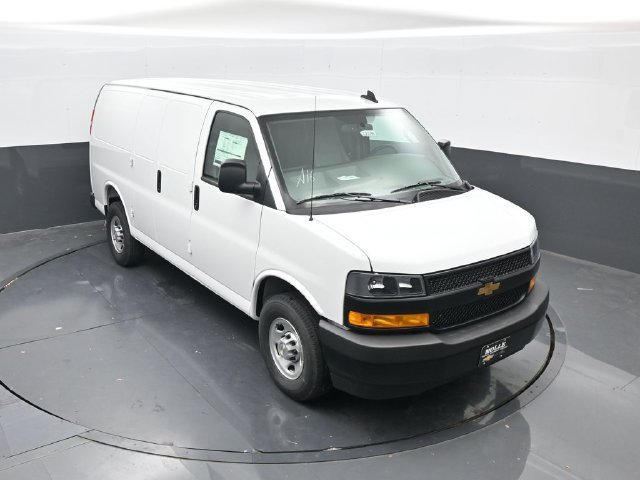 2025 Chevrolet Express Cargo