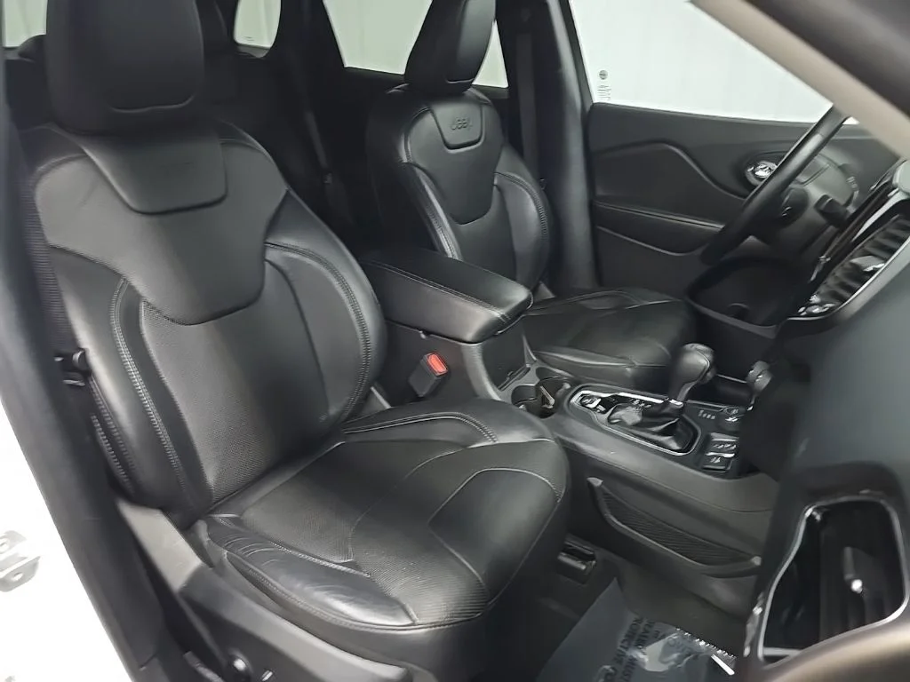 Used 2020 White Jeep Limited image 14