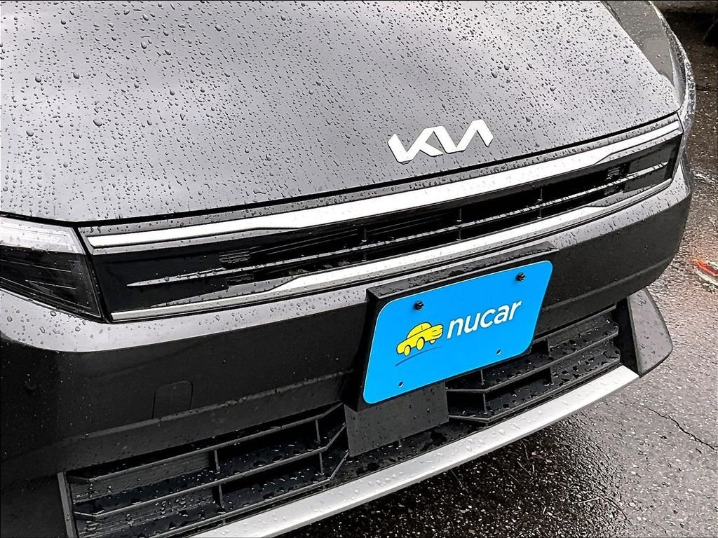 Used 2025 Interstellar Gray Kia EX image 31