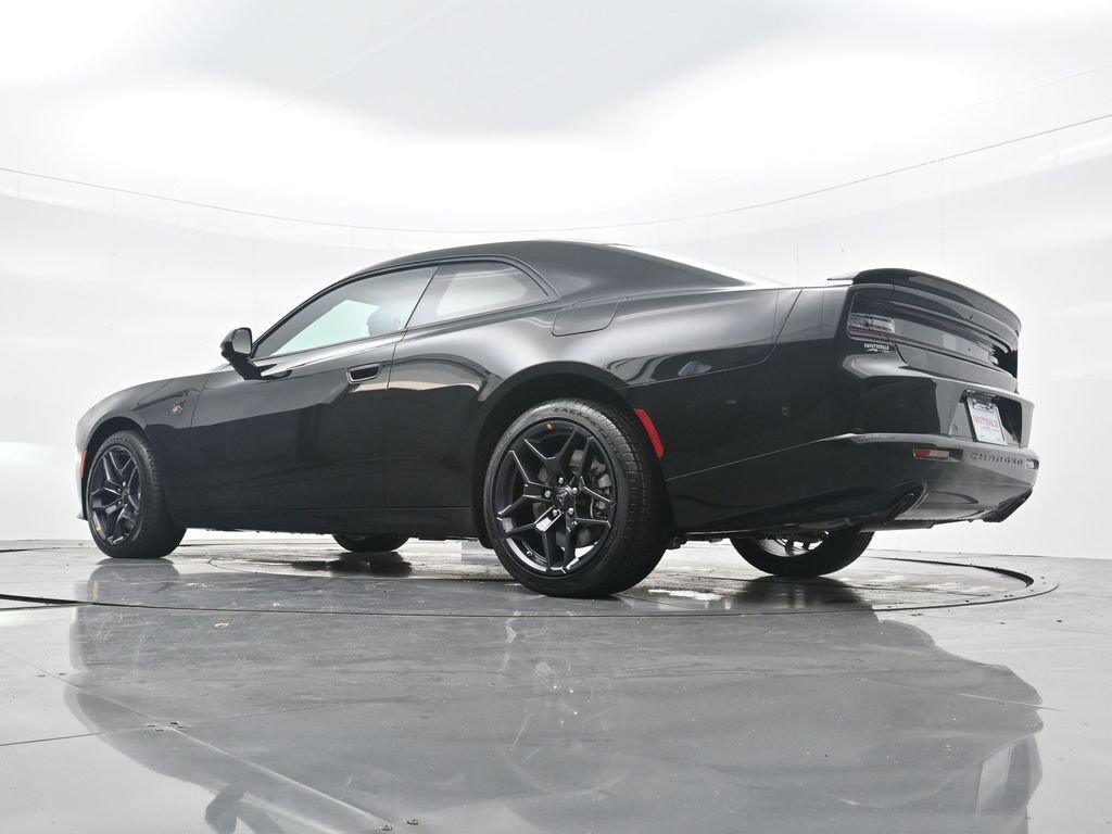 New 2026 Diamond Black Crystal Pearlcoat Dodge Scat Pack image 38