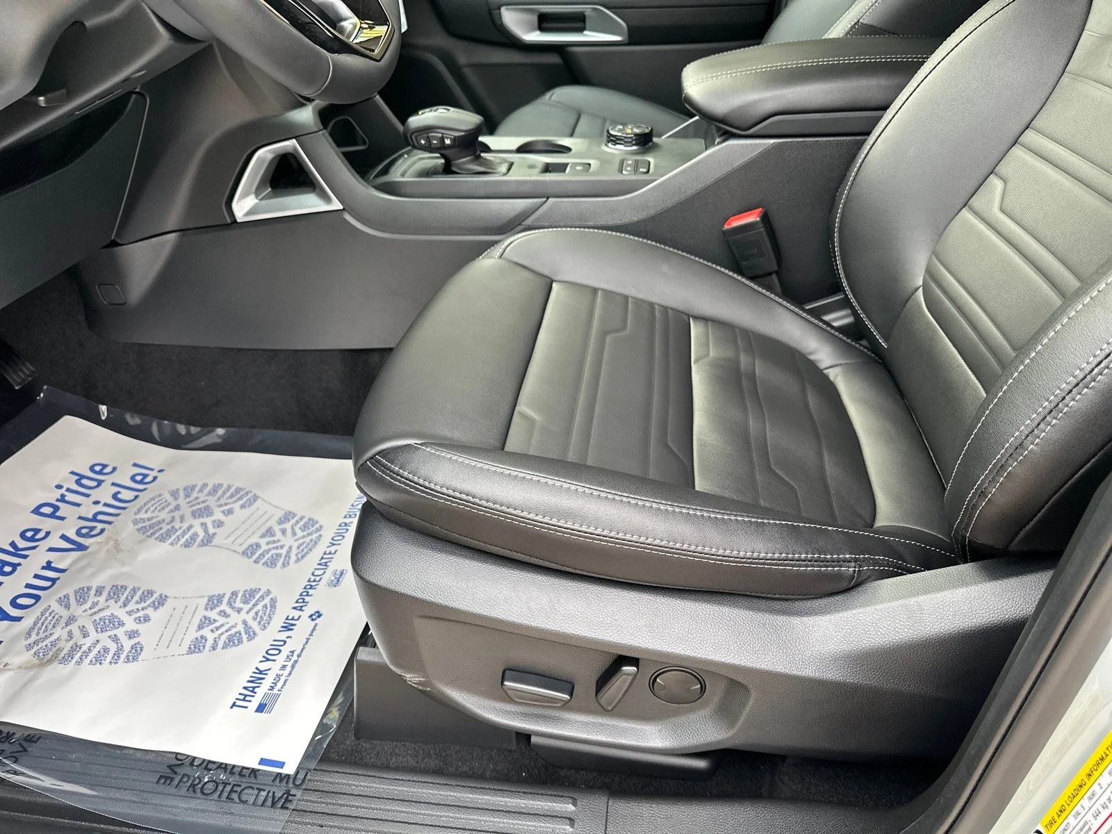 New 2024 Cactus Gray Ford LARIAT image 22