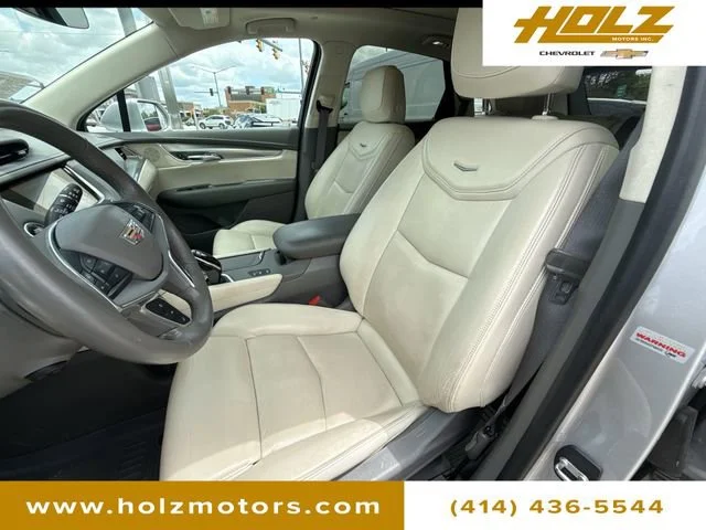 2017 Cadillac XT5 Premium Luxury - Photo 36