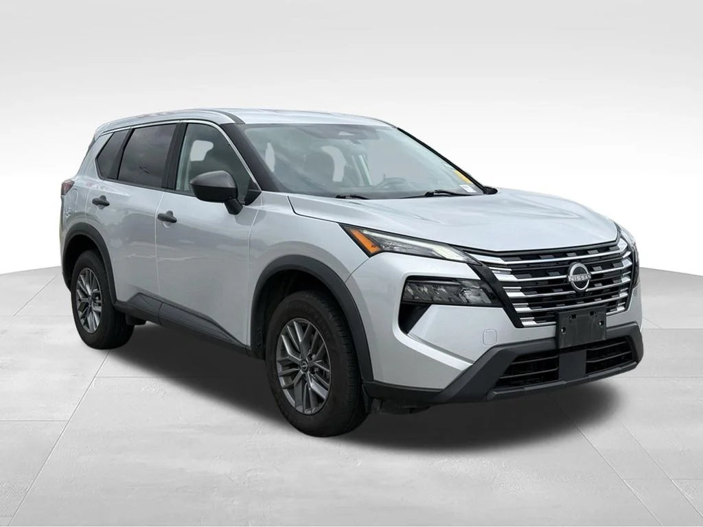 Used 2024 Silver Nissan S image 55