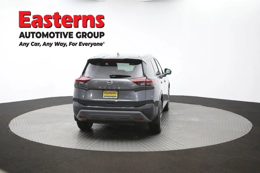 Used 2023 Gray Nissan SV image 39