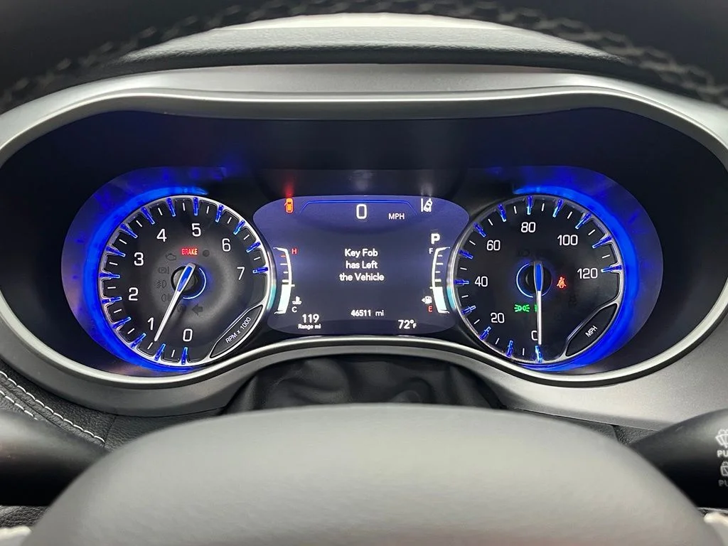 Used 2023 White Chrysler Touring image 23