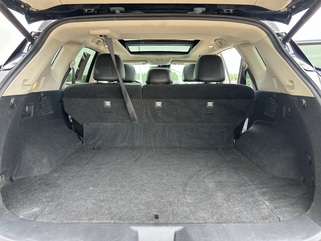 Used 2021 Magnetic Black Pearl Nissan Platinum image 36