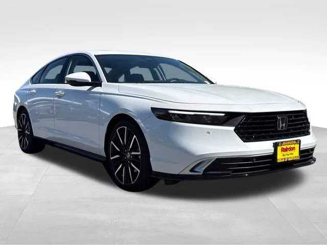 New 2026 Platinum White Pearl Honda Touring image 1