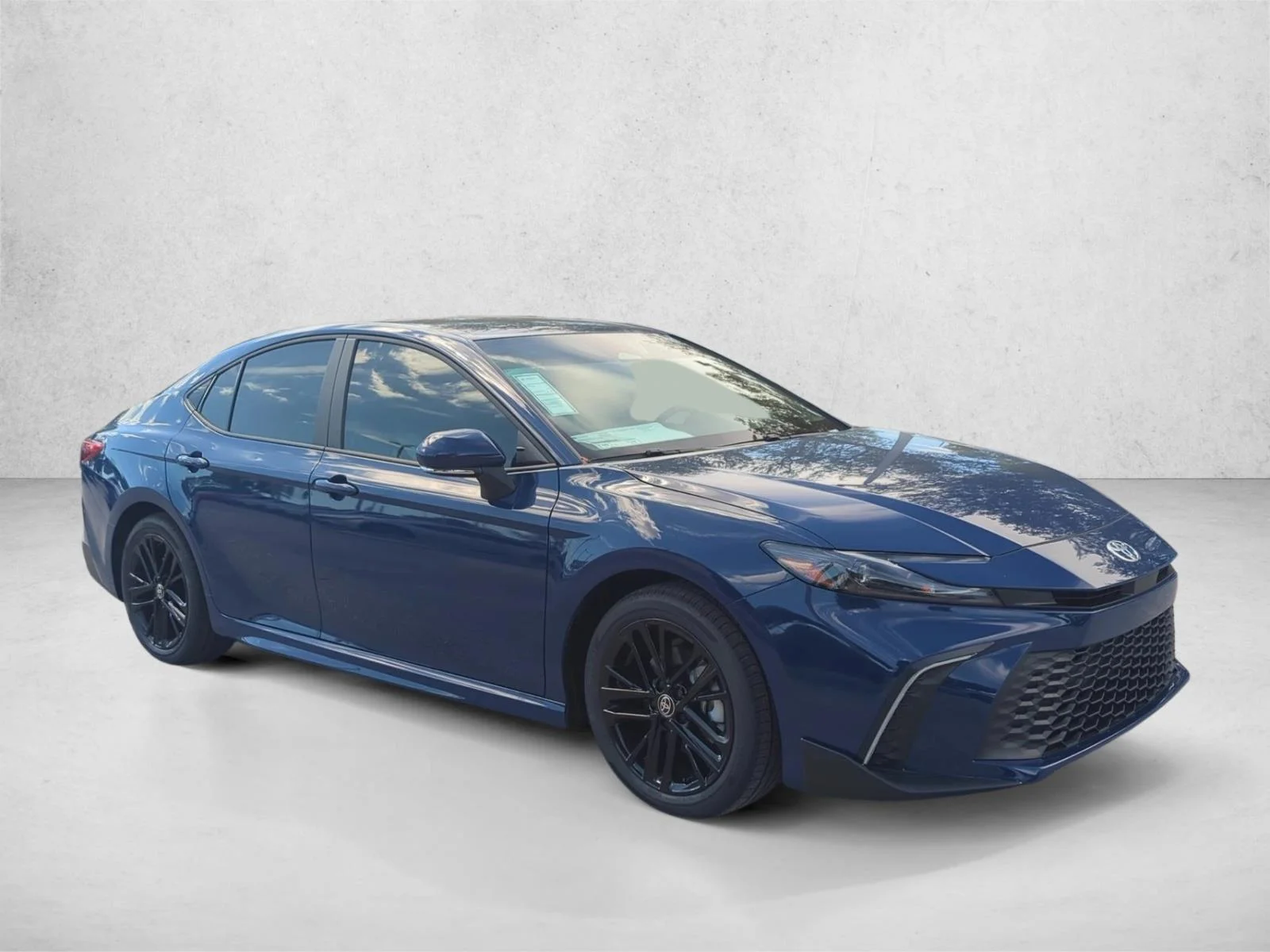 Used 2026 Reservoir Blue Toyota SE image 3