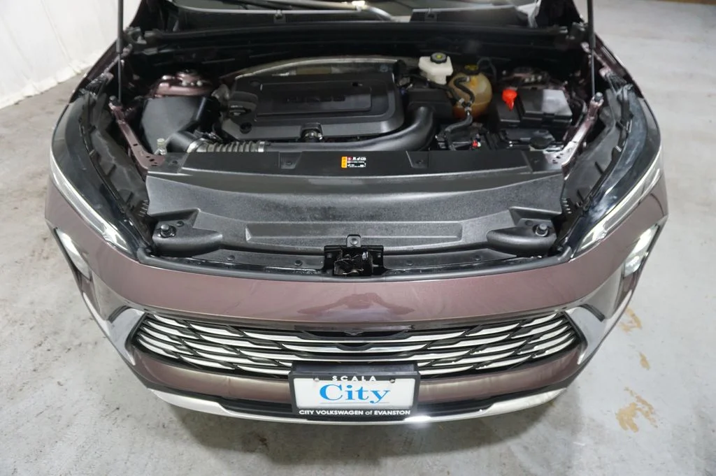 Used 2025 Purple Buick Preferred image 31