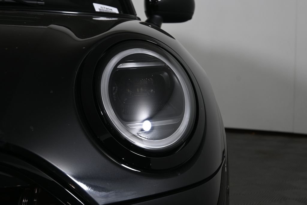 New 2026 Black MINI Iconic image 11
